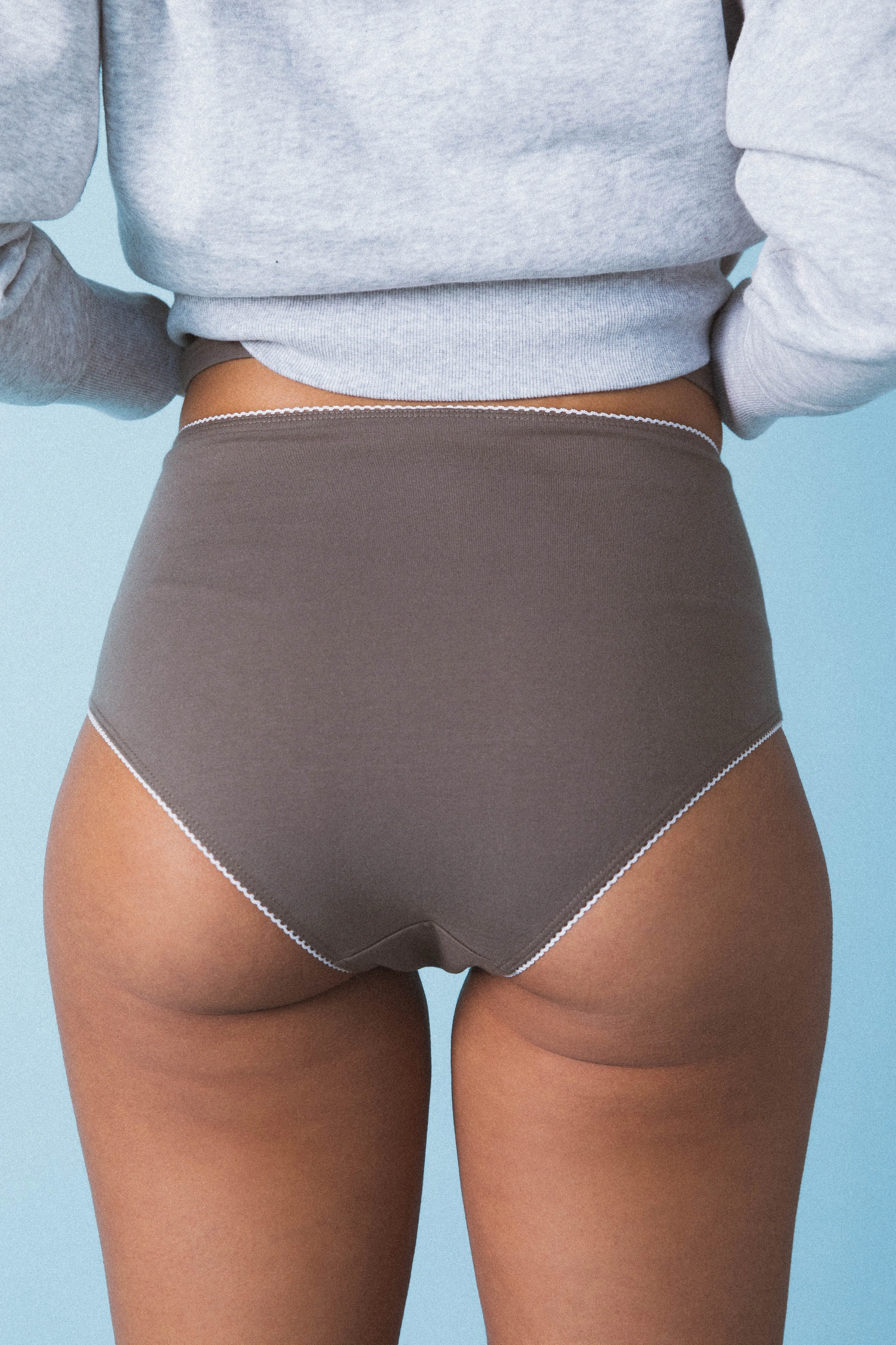 HIGH RISE UNDERWEAR IN TAUPE