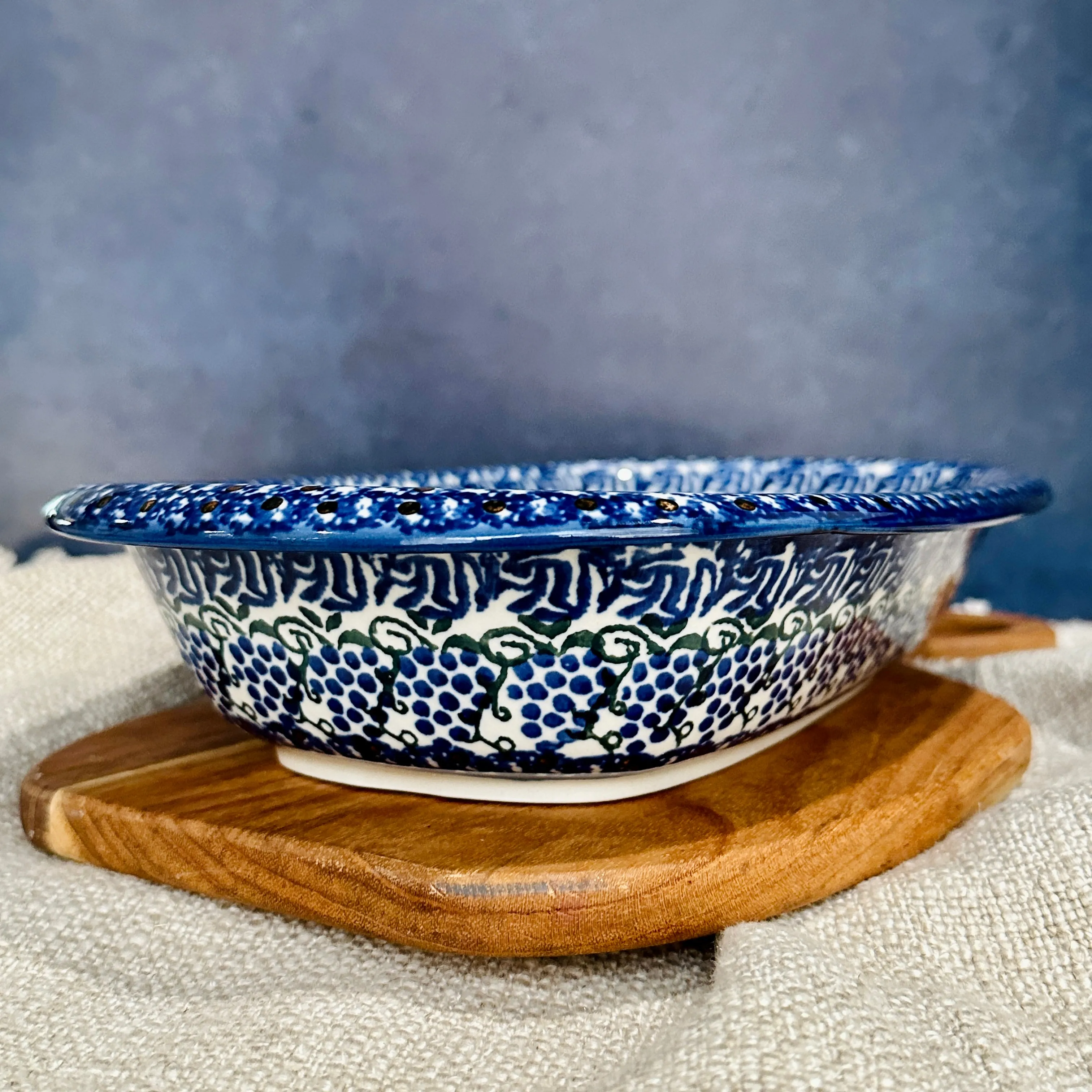 Polish Pottery Oval Rolled Lip Baker