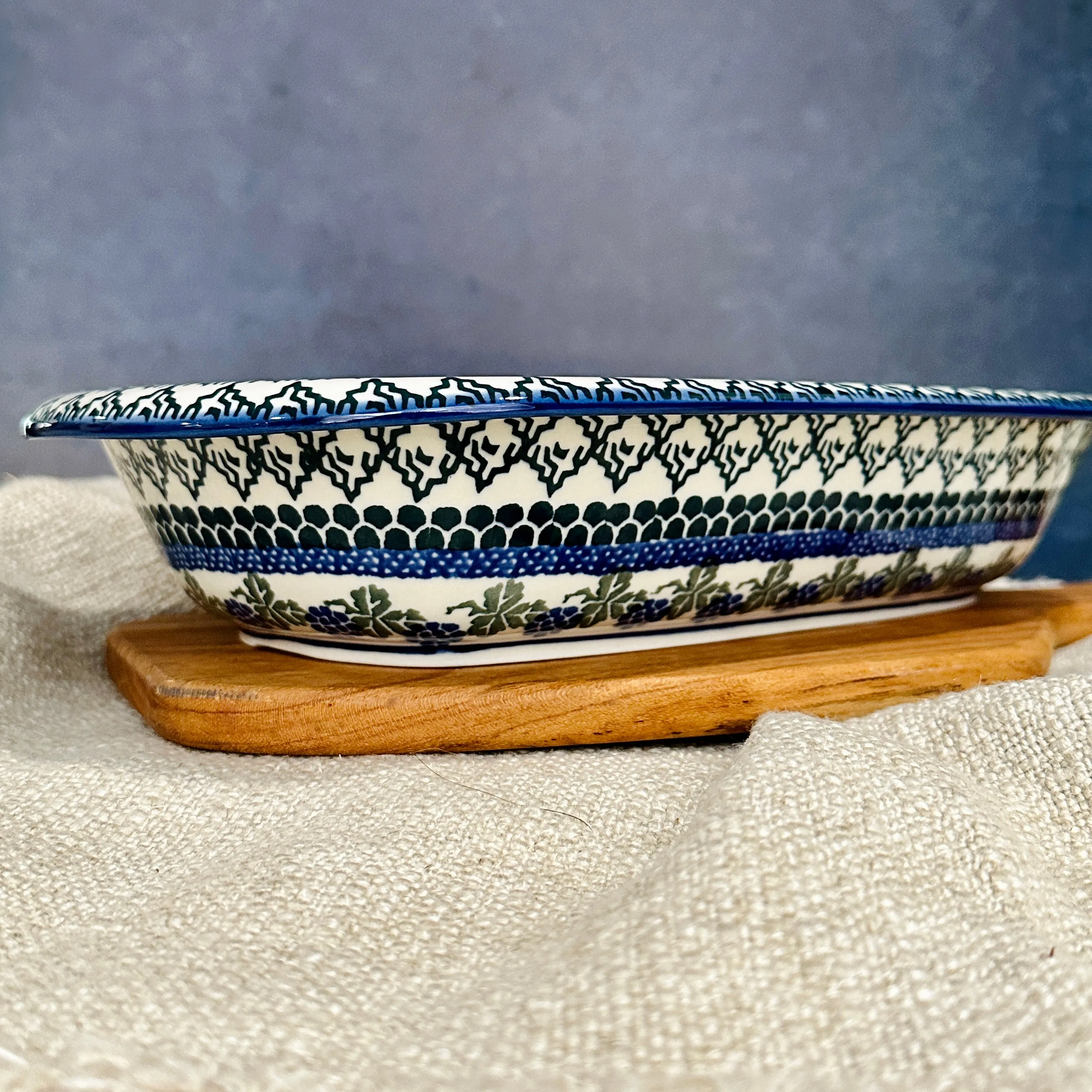 Polish Pottery Oval Rolled Lip Baker