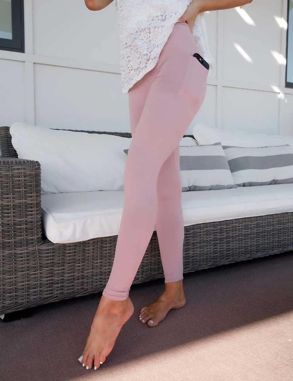 SA Exclusive Dusty Rose Pocket Solid Leggings