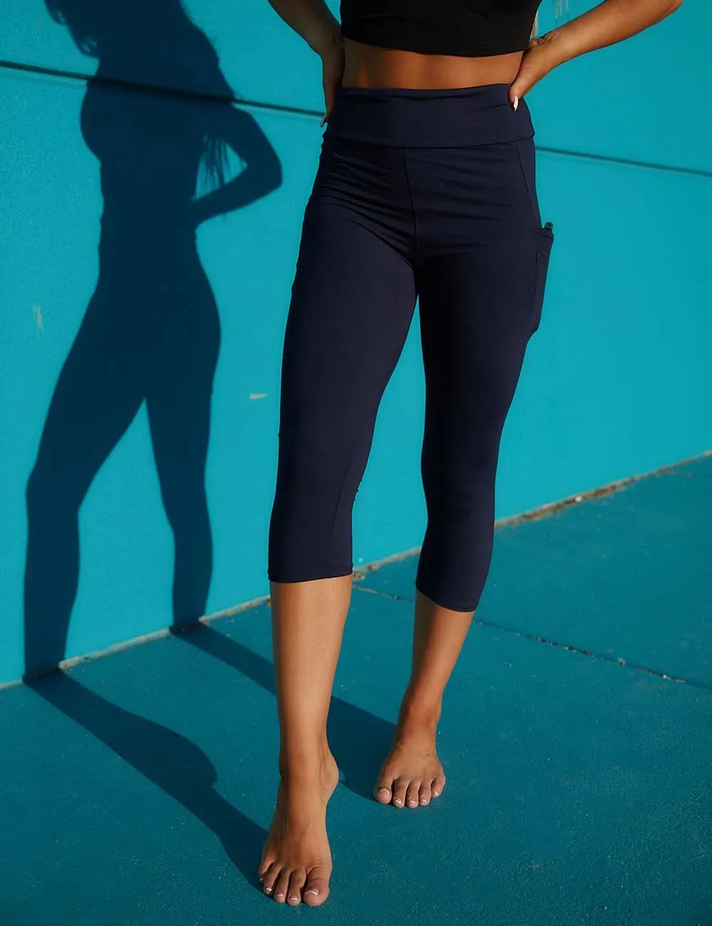 SA Exclusive Navy Pocket Capri Leggings