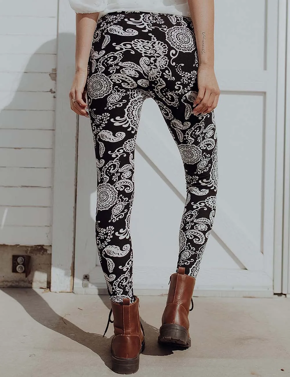 SA Exclusive Paisley Perfection Leggings