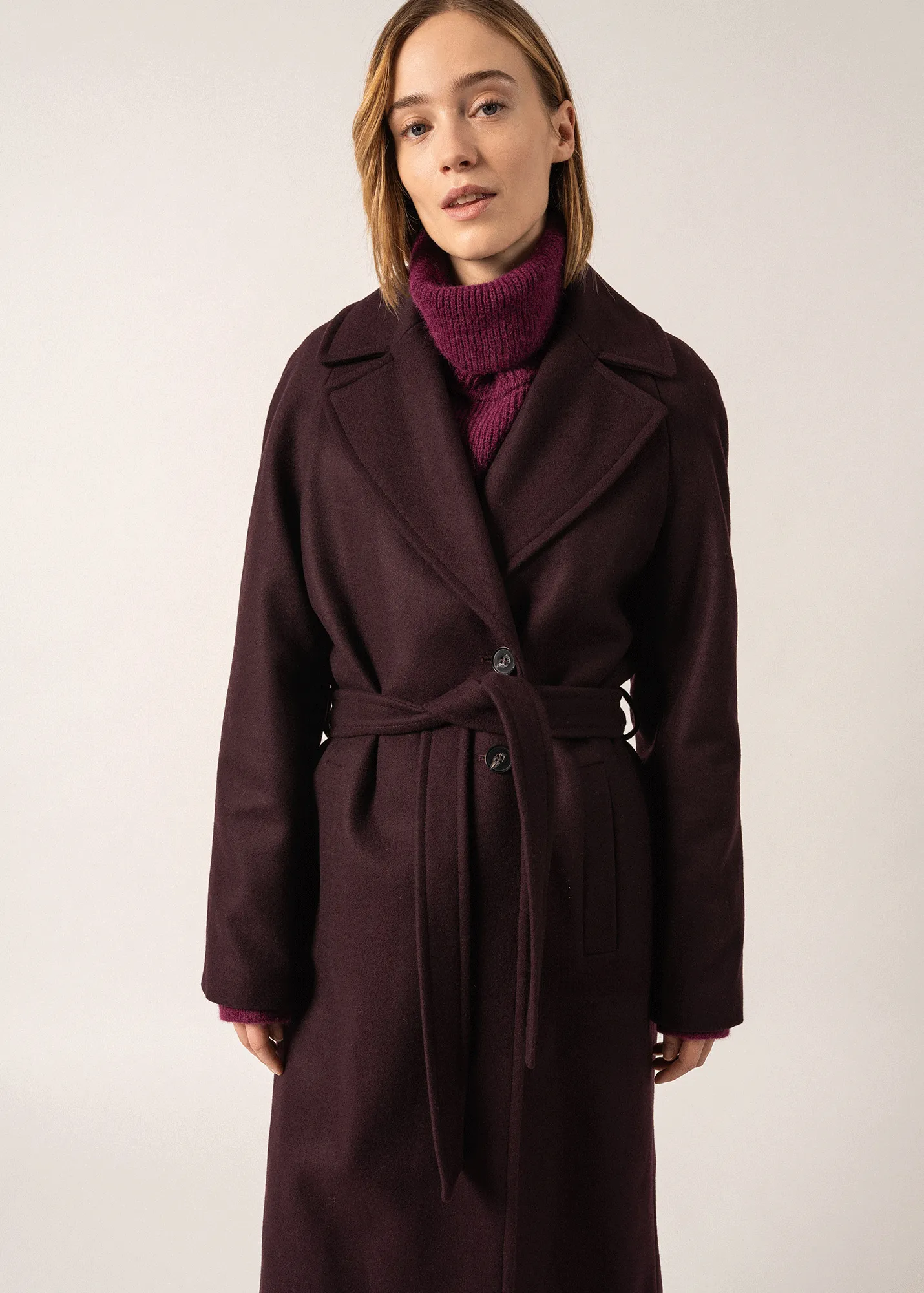 Ste Enora Classic Coat - long and belted (PRUNE FONCE)